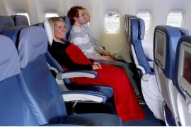 デルタ航空、好評の「エコノミーコンフォート」を短距離路線にも導入