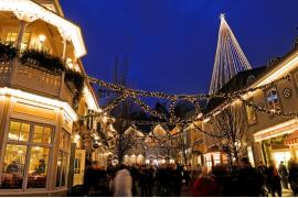 北欧で一番大きな遊園地のクリスマス市