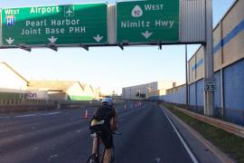 ハワイの高速道路H3を自転車で走るバイクレースの受付開始