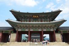 幻想的な景福宮で朝鮮時代に思いを馳せる～景福宮夜間特別観覧～