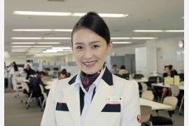 最新鋭A350-900型機の先進性を客室乗務員の目で見る