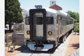 いぶし銀の米国製ディーゼル車両、キハ４０とどっちがいい？　旧型鉄道車両並ぶ米国博物館【下】