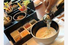 ザ・ペニンシュラ東京、一風堂とプラントベースのラーメンを提供開始