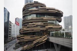 高輪ゲートウェイシティが全面開業、首都の「実験場」は非日常性の連続！