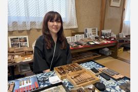 奈良旅が人生を変えた！日本で唯一の墨型彫刻師・佐藤奈都子さんの仕事