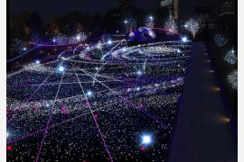 「東京ミッドタウン・クリスマス2013」ハロー・ドバイ プレゼントキャンペーン