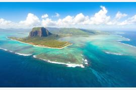 旅行者が行きたい2015年 世界のベストアイランドは？
