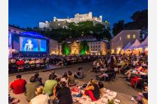 若者に人気の夏のオーストリアの音楽祭