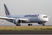 エールフランス航空、関空＝パリ 新機材ボーイング787で6月18日就航