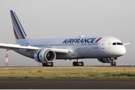 エールフランス航空、関空＝パリ 新機材ボーイング787で6月18日就航