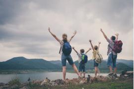 【夏休み書籍ウィーク】家族旅行で子供の心と脳がぐんぐん育つ『旅育BOOK』