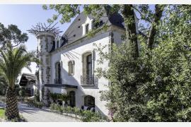 フランスの牡蠣養殖を営む有名一族が体験型ラグジュアリーホテルを開業