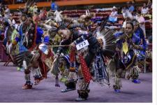 米国サウスダコタ州の祭典「ブラックヒルズ・パウワウ」