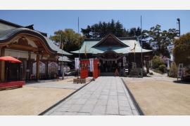 しまなみ海道の因島、大山神社で犬と一緒に厄を祓い無病息災を祈る祭り「わんこ祭」