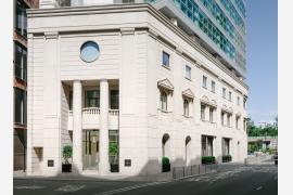 香港の賑やかなエンターテイメント街の優雅なオアシス「ランソン・プレイス・コーズウェイベイ」