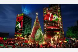 香港の中心部がウィンター・ワンダーランドに変身