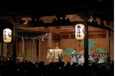 丹波篠山で迎える新年の風物詩、元朝能とぼたん鍋、夜観光で味わう冬の城下町