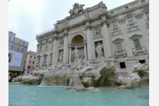 ローマ・トレヴィの泉が2月2日から入場有料化　保全目的で2ユーロに