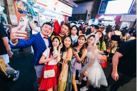  10月は街全体がハロウィーン一色に染まる　香港で究極のハロウィーン仮装を体験
