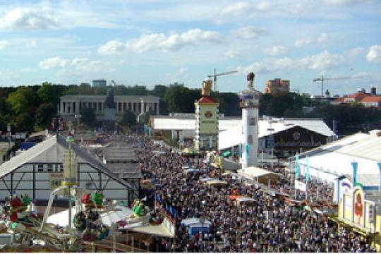 世界最大のビール祭り ミュンヘンのオクトーバーフェスト Risvel