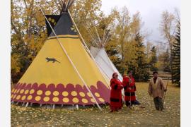 カナダ大西部　いろいろアルバータの秋 (6)　 歴史村と先住民の国