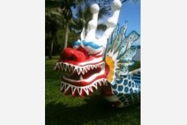 モリイ庭園に中国伝統の「ドラゴンボート」を展示