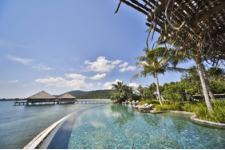 今年の夏休みは、プライベートアイランド・リゾートのプール付きヴィラで豪華に！ソンサー・プライベートアイランド(カンボジア）