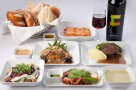 デルタ航空、太平洋路線のビジネスクラス機内食メニューを大幅リニューアル