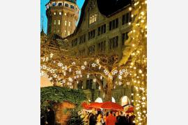 チューリッヒのシンギング・クリスマスツリー