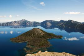 オレゴン州のクレーターレイク国立公園が本年初開催の『アメリカ大陸　記憶に刻まれる風景30選』に選出