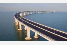 珠海（中国）、香港、マカオの3都市を結ぶ「港珠澳大橋」が開通