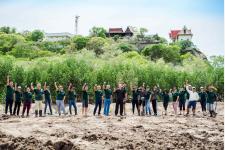 チバソム 「世界環境デー」を記念して 400本のマングローブの木を植樹