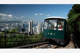 香港のシンボル、ピークトラムがアップグレードして装い新たに運行開始
