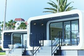近未来デザインのトレーラーホテルがリビエラ逗子マリーナとリビエラシーボニアマリーナにオープン