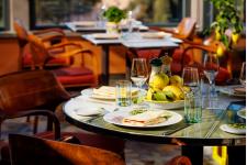 ホテル・エデン、ローマに名店パオリーノ・カプリのポップアップレストランがオープン