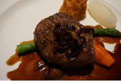 う～ん、やわらか。お肉好きにはたまらないメニュー