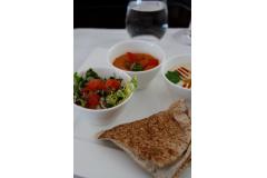 機内食って本当に進化しているよねぇ、としみじみ思う、カタール航空のメッツェ