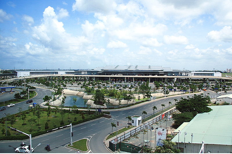 Tân Sơn Nhất International Airport © Lưu Ly